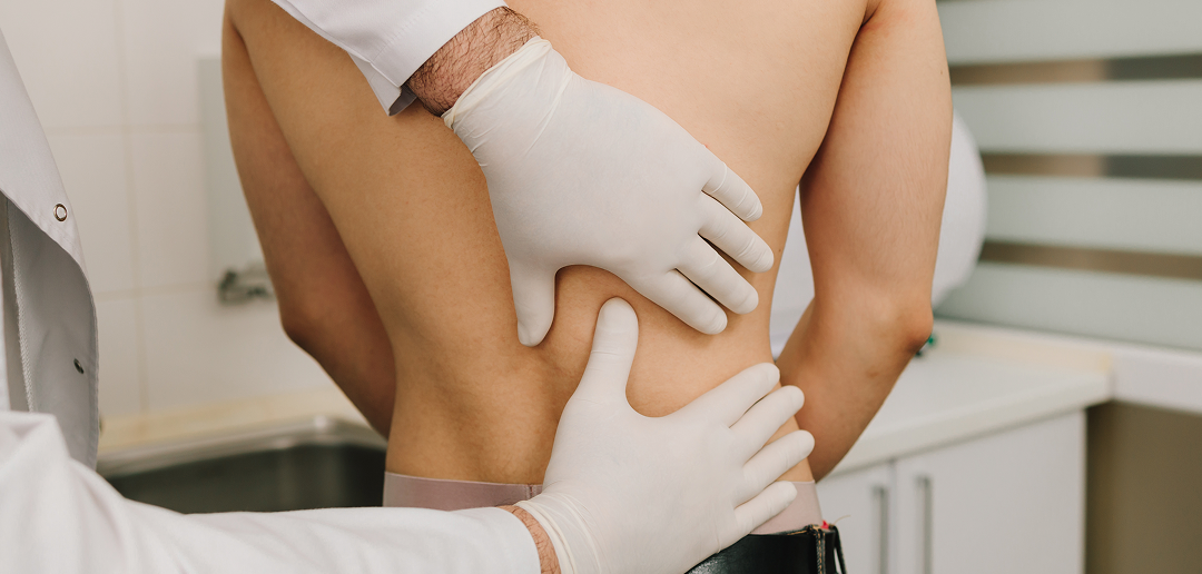 Badanie palpacyjne w fizjoterapii – klucz do skutecznej diagnostyki i terapii