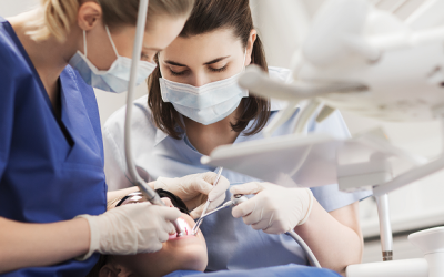 Higienistka a asystentka stomatologiczna – czym się zajmują?
